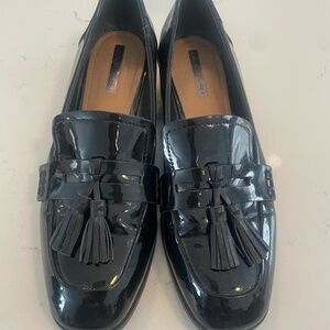 Tahari Black Patent Leather Loafers With Tassels Size 7